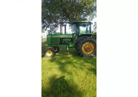 4640 John Deere Tractor